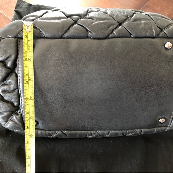 AUTH Chanel Grey Black Silver Bubble Quilted Shoulder Handbag purse Leather Bag - Picture 9 of 13